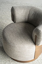 Fauteuil Nila bruin taupe Vanu – detail van de afwerking van de fauteuil