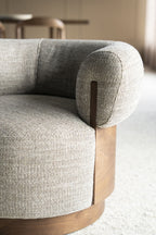 Fauteuil Nila bruin taupe Vanu – zijaanzicht